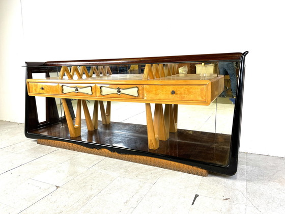 Image 1 of Osvaldo Borsani dressoir