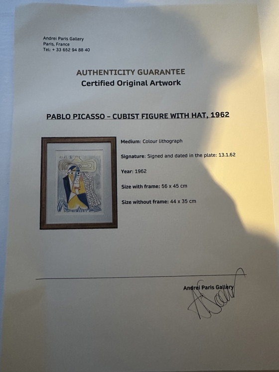 Image 1 of Pablo Picasso - Kubistische Figuur Met Hoed Kleurenlitho Gesigneerd En Gedateerd