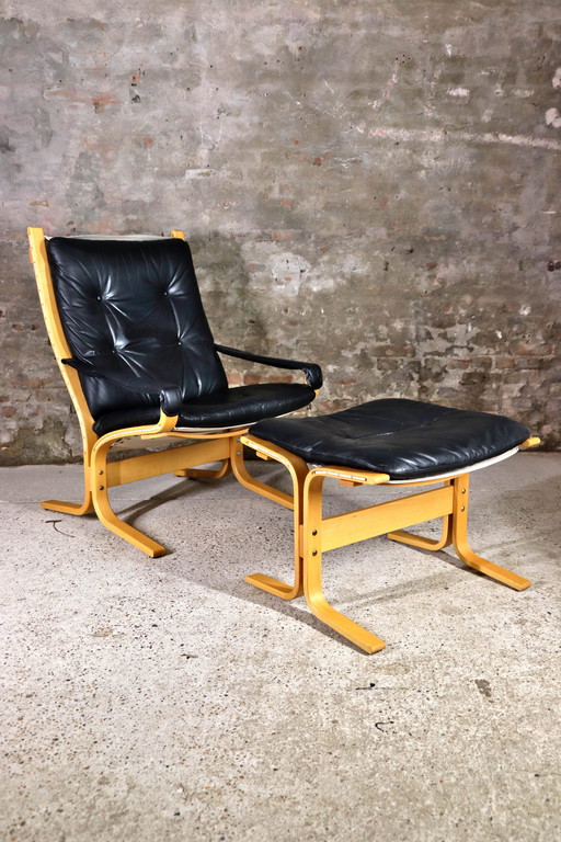 Ingmar Relling fauteuil en ottoman voor Ekornes 