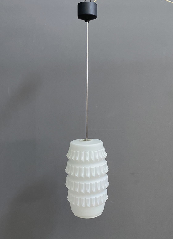 Image 1 of Witte Glazen Brutalis Hanglamp 1960S