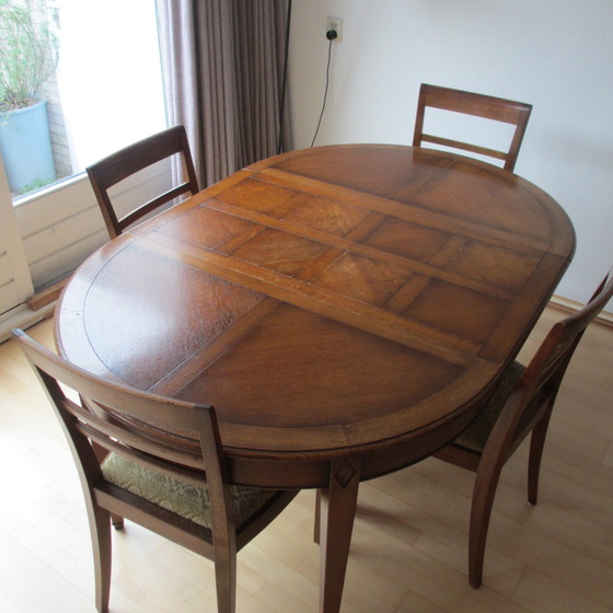 Image 1 of Vintage eettafel en stoelen