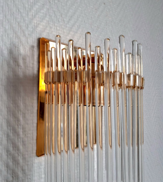 Image 1 of 2X messing wandlampen en cascade hangers, Italië 1970