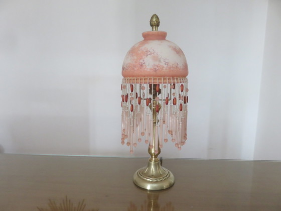 Image 1 of Victoriaanse Bronzen en Marmora Glazen Lamp