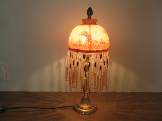 Image 1 of Victoriaanse Bronzen en Marmora Glazen Lamp