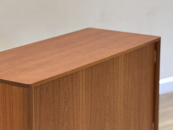 Image 1 of Dressoir of drankkast (McIntosh)