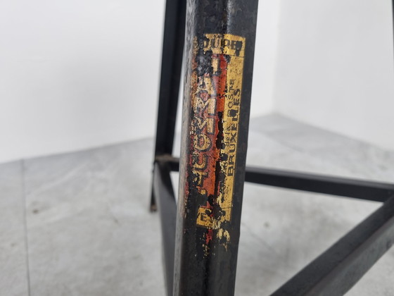 Image 1 of Vintage industriële kruk