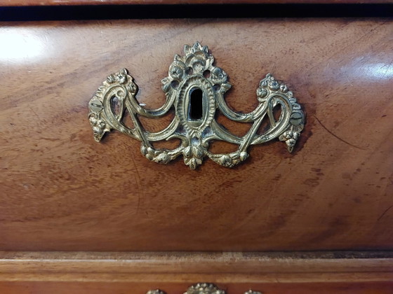 Image 1 of Mahonie Kabinet Highboard Kast  - Kuifkast Uit Ca. 1850