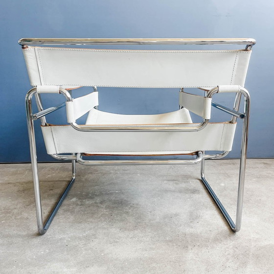 Image 1 of Knoll International - Wassily - Fauteuil - Wit - Topconditie