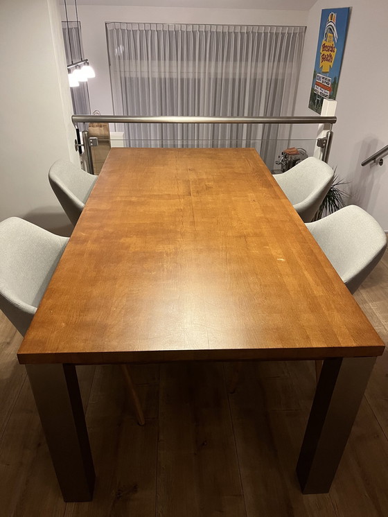 Image 1 of Eiken eetkamertafel met stalen poten