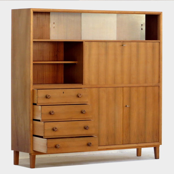 Image 1 of Vintage boekenkast met secretaire bureau klep in walnoot