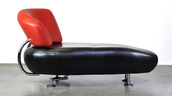 Image 1 of Vintage zwart en rood design lounge bank van LeoLux model Kikko