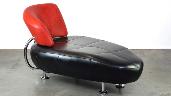 Image 1 of Vintage zwart en rood design lounge bank van LeoLux model Kikko