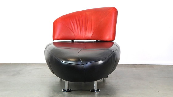 Image 1 of Vintage zwart en rood design lounge bank van LeoLux model Kikko