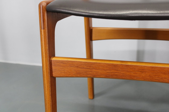 Image 1 of 1960S Set van 6 Teakhouten Eetkamerstoelen In Kunstleer, Denemarken