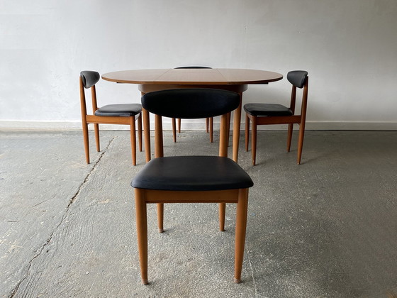 Image 1 of Schreiber Meubelen Eettafel En Eetkamerstoelen