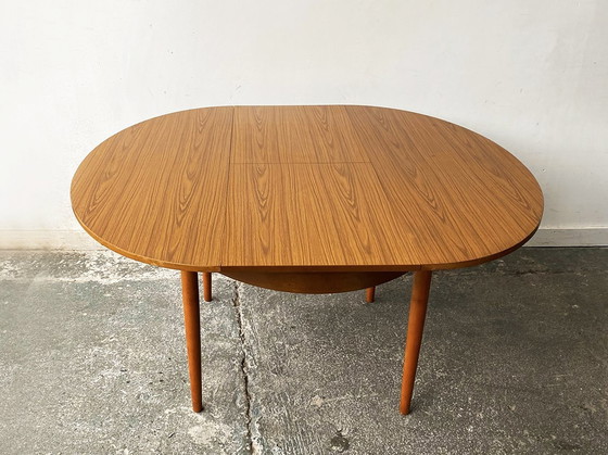 Image 1 of Schreiber Meubelen Eettafel En Eetkamerstoelen