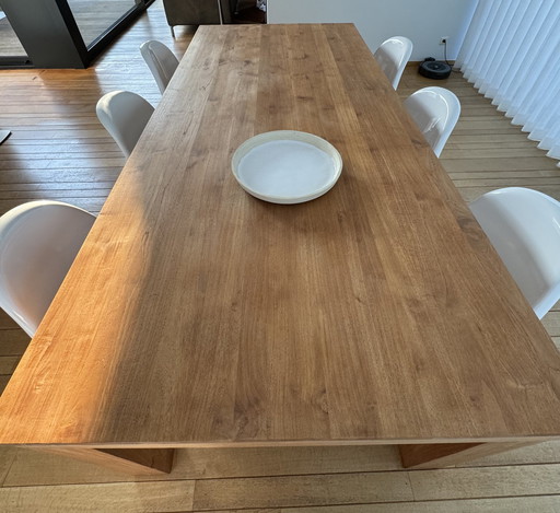 Teakhouten eettafel