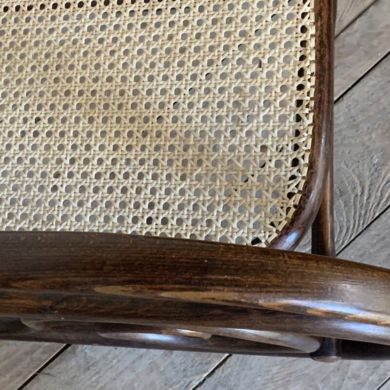 Image 1 of Vintage Thonet schommelstoel in riet