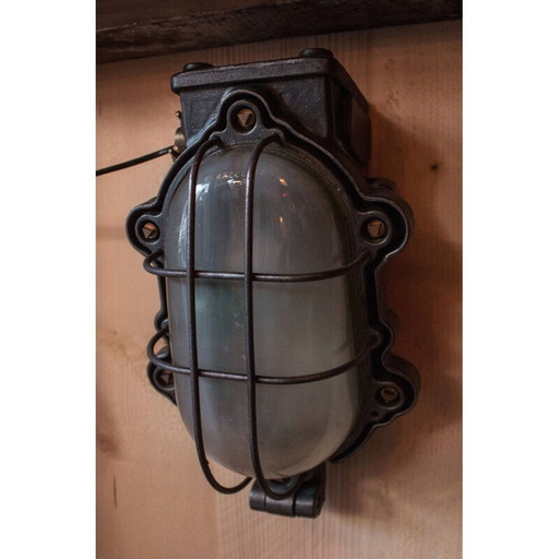 Vintage wandarmatuur, zeer dik industrieel glas van Perfeclair, 1950