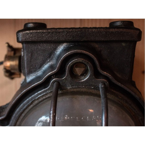 Image 1 of Vintage wandarmatuur, zeer dik industrieel glas van Perfeclair, 1950