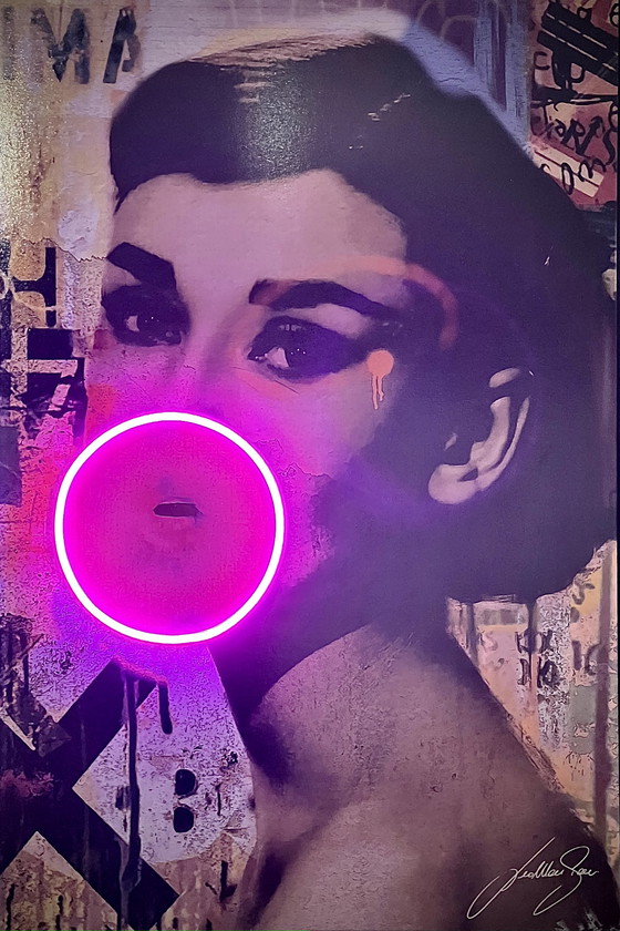 Image 1 of LedMansion Audrey Hepburn Bubblegum V.2. PopArt Wandkunst Led Lamp