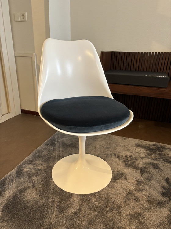 Image 1 of Original Knoll Tulip dining chair white or Black rilsan + velvet cushion