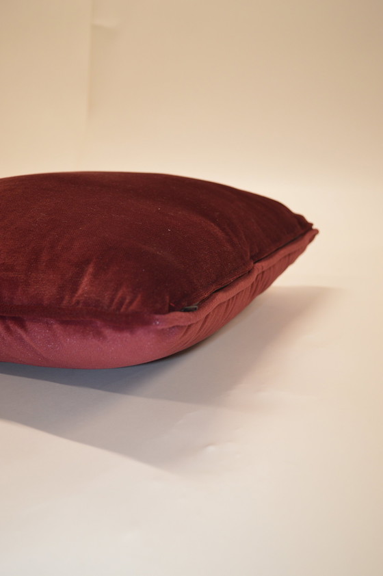 Image 1 of 2X Cushion Bordeau Velvet