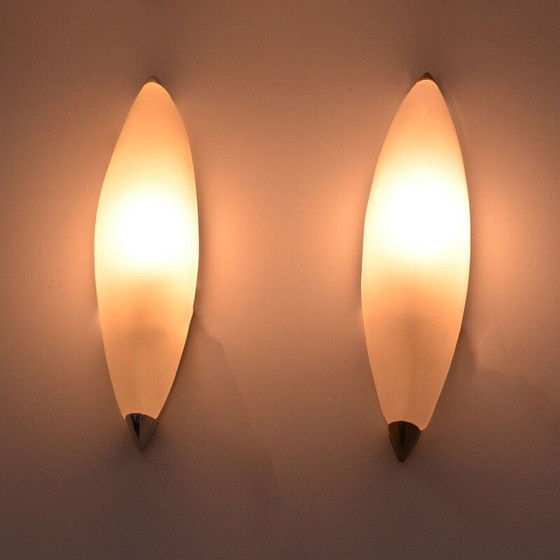 Image 1 of Paar vintage melkglazen wandlampen "Stefany" van Z. Kochanek voor Karko, Polen 1980