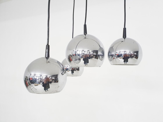 Image 1 of Halverwege de eeuw zilveren globes hanglamp