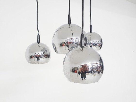 Image 1 of Halverwege de eeuw zilveren globes hanglamp