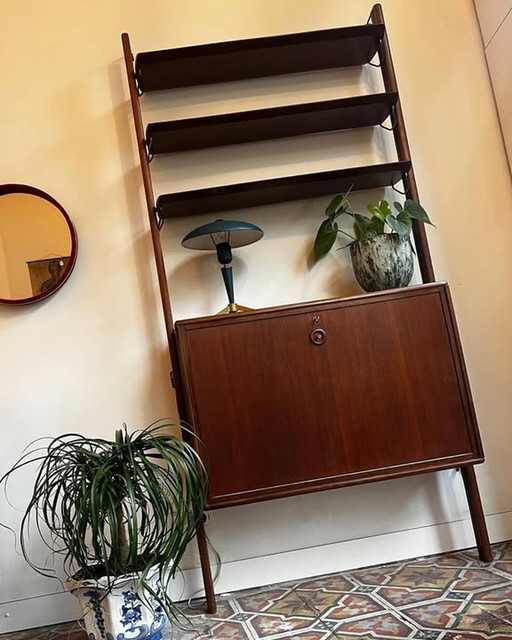 Fristho Wall Unit