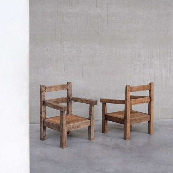 Image 1 of Paar vintage fauteuils in primitief eiken biezen, Frankrijk 1950