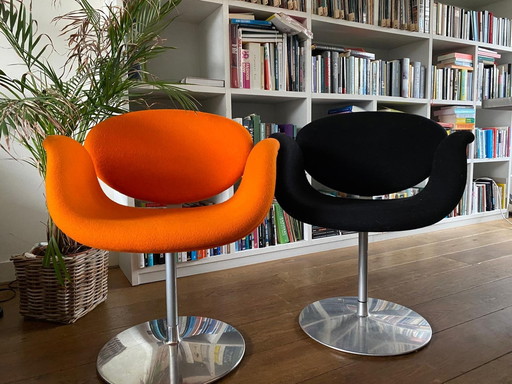 2x Originele Artifort Little Tulip Stoelen (Pierre Paulin)