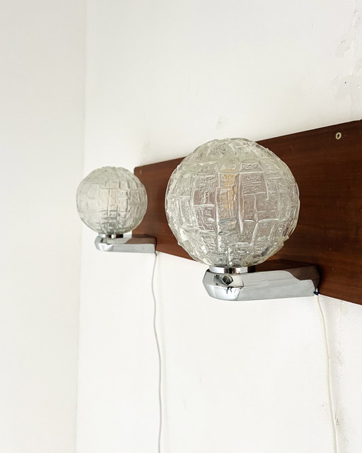 Set Van 2 Vintage Wandlampen Chroom & Ijskristal Glas ‘60