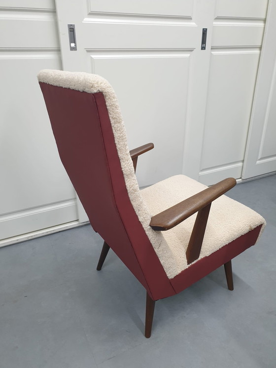 Image 1 of Vintage Easychair Nieuw Gestoffeerd.