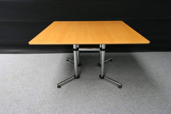 Image 1 of Vergadert / eettafel USM Haller Kitos