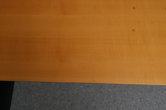 Image 1 of Vergadert / eettafel USM Haller Kitos