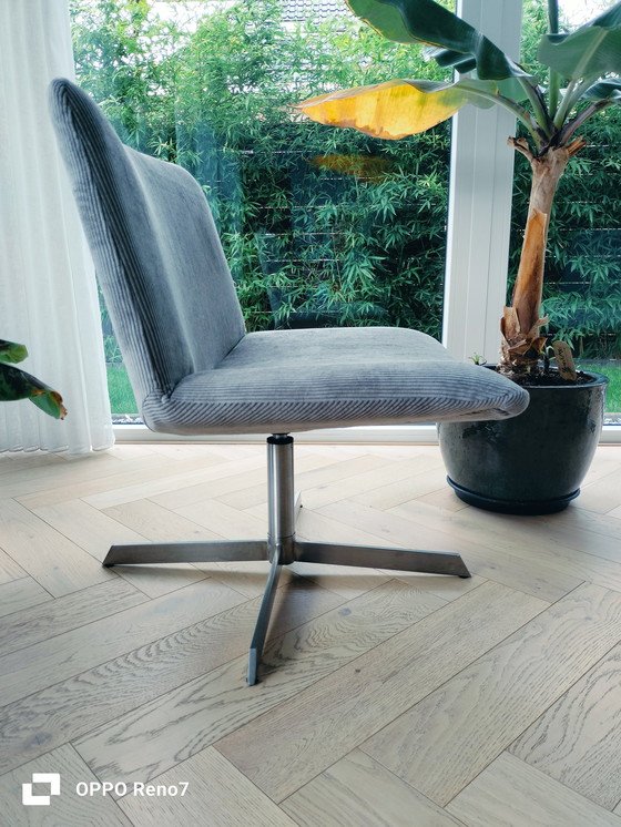 Image 1 of Draaibaar Fauteuils Aper Catifa 80 Design