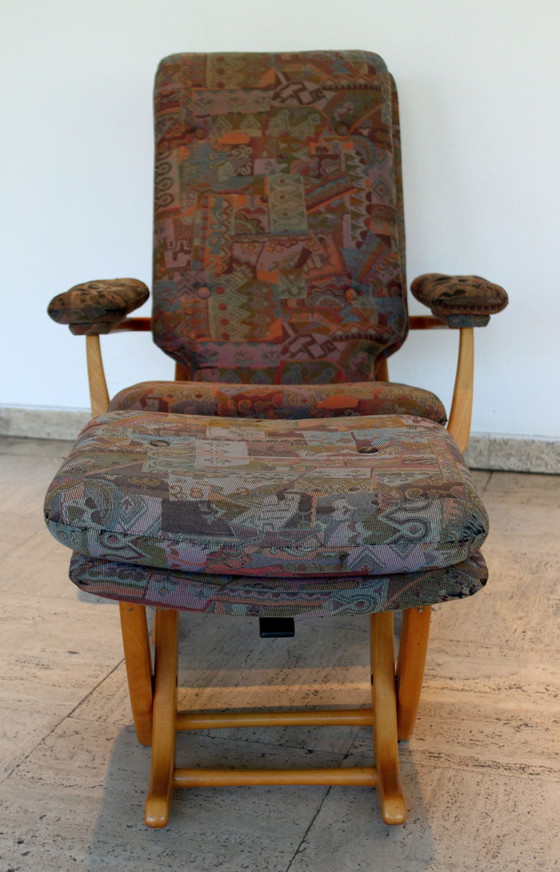 Image 1 of Opklapbare fauteuil en voetensteun, jaren 70.