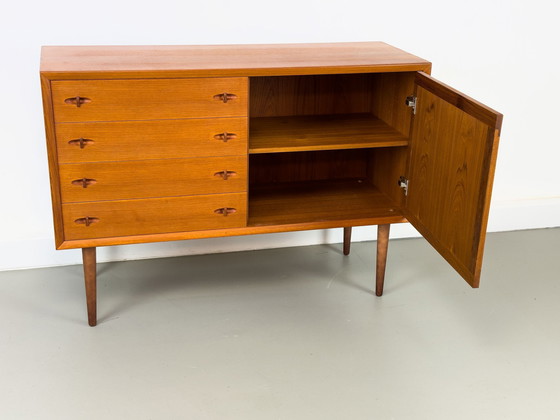 Image 1 of Deens teakhouten dressoir van H.W. Klein voor Bramin, 1960S