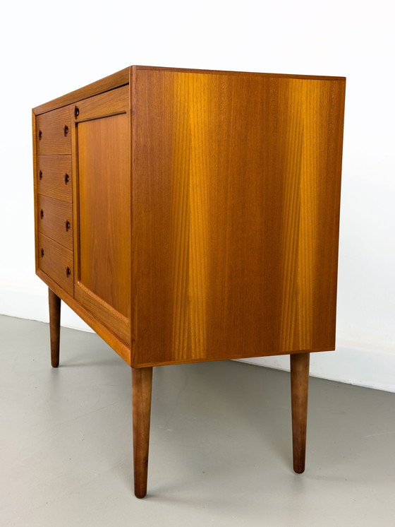 Image 1 of Deens teakhouten dressoir van H.W. Klein voor Bramin, 1960S