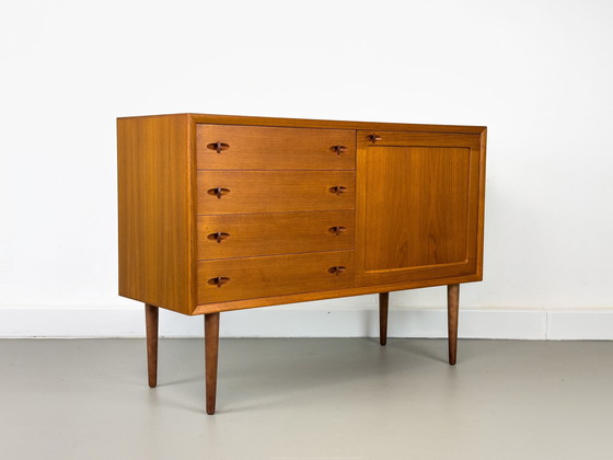 Image 1 of Deens teakhouten dressoir van H.W. Klein voor Bramin, 1960S