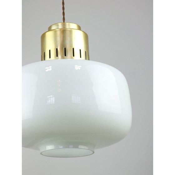 Image 1 of Mid-eeuwse opaline hanglamp