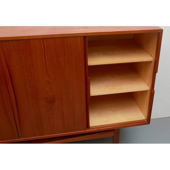 Image 1 of Vintage highboard in teak met schuifdeuren, jaren 1960