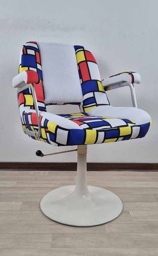 Vintage draaifauteuil, 1976