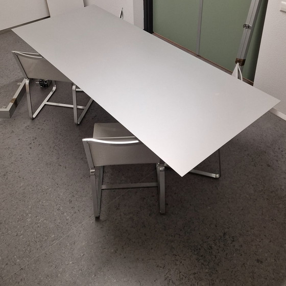 Image 1 of Aluminium mdf italia  table