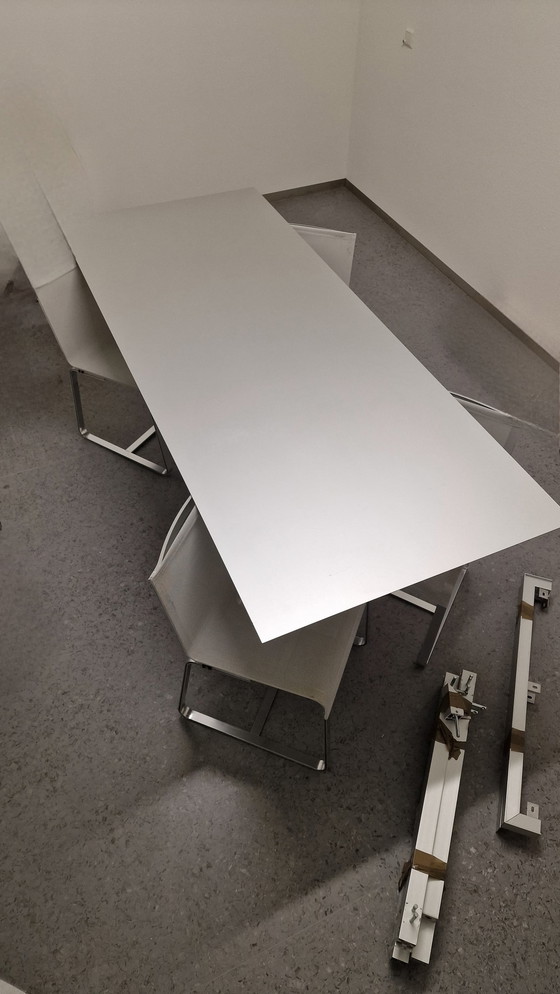 Image 1 of Aluminium mdf italia  table