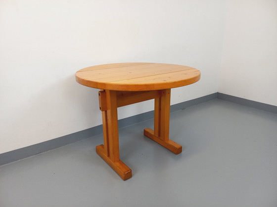 Image 1 of Charlotte Perriand Les Arcs Vintage Ronde Grenen Eettafel 60s 70s