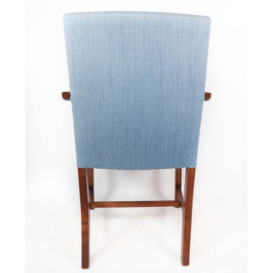Image 1 of Vintage fauteuil in mahonie en bekleed met lichtblauwe stof van Fritz Hansen