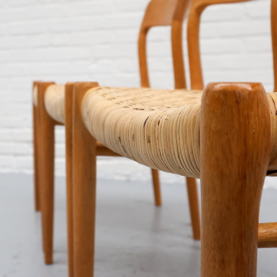 Image 1 of Niels Möller Model 75 Eetkamerstoelen 